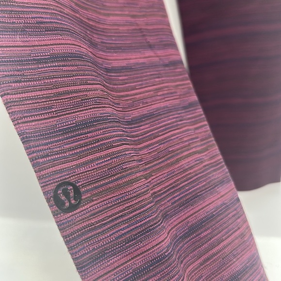 Lululemon Jet Crop Slim Leggings Pants Elastic Waist Striped Maroon Red Size 2 - Picture 7 of 8